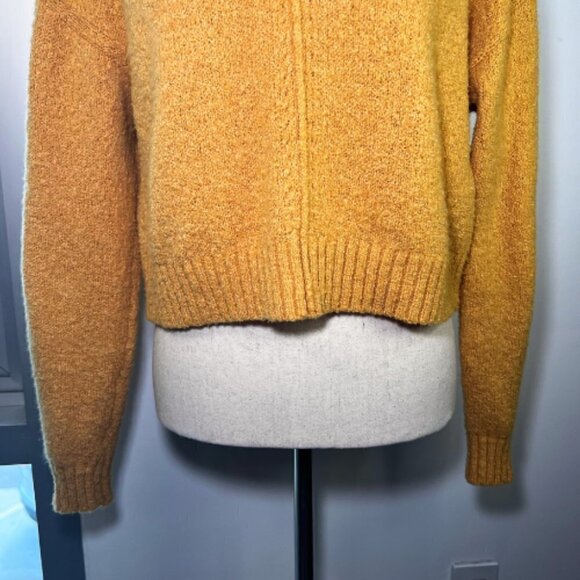 VERO MODA Yellow Fuzzy Front Seam Pullover Sweater Size S - Picture 4 of 14
